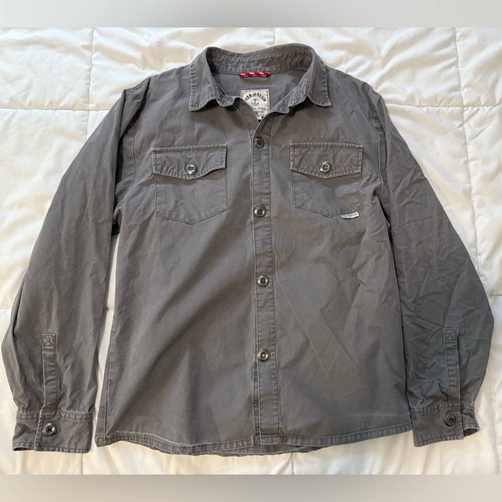 Iron and Resin Gray Button Up